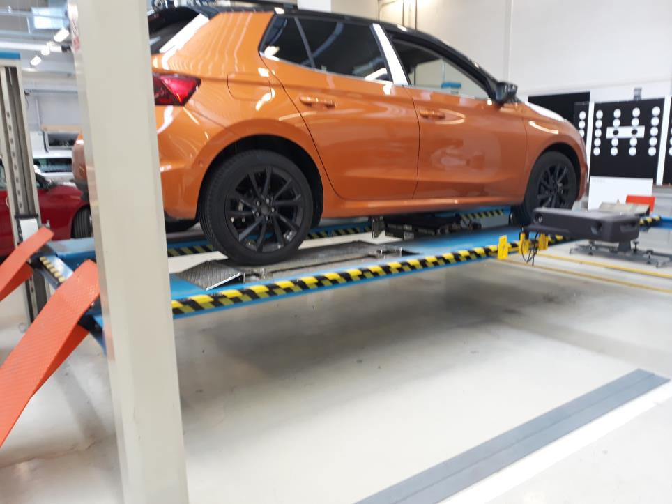 Maszyny do obróbki metalu i sprzęt roboczy (obuwie ochronne)-1